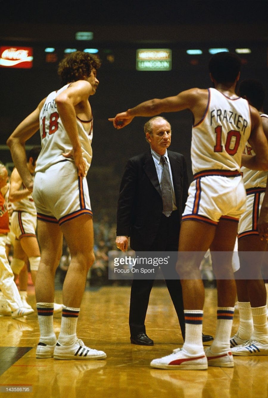 Eleven Rings: The Soul of Success [Phil Jackson] 第三章：Red - 籃球 | 運動視界 ...