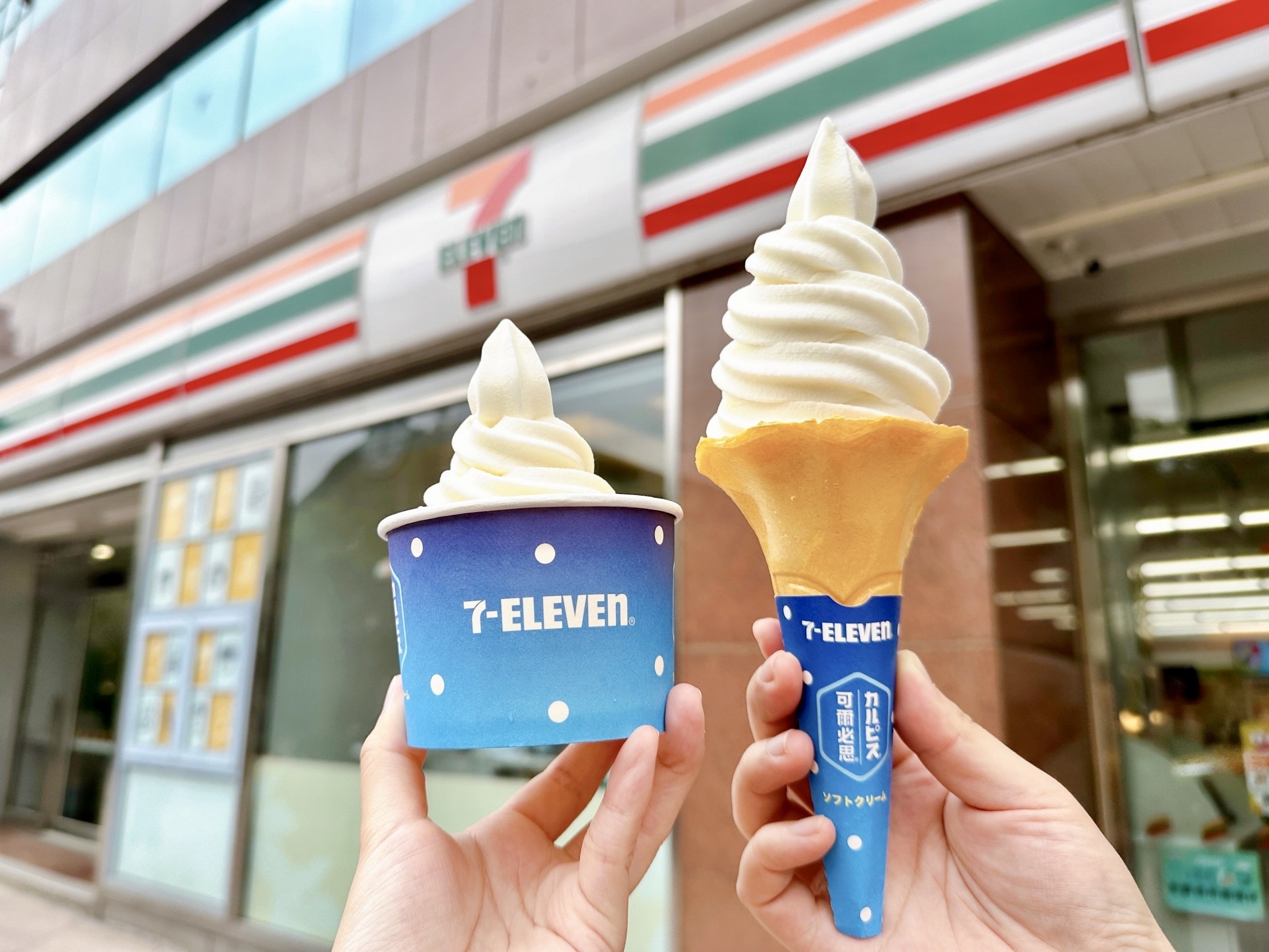 01_7-ELEVEN自4月3日起於霜淇淋販售門市陸續開賣「可爾必思牛奶霜淇淋」。