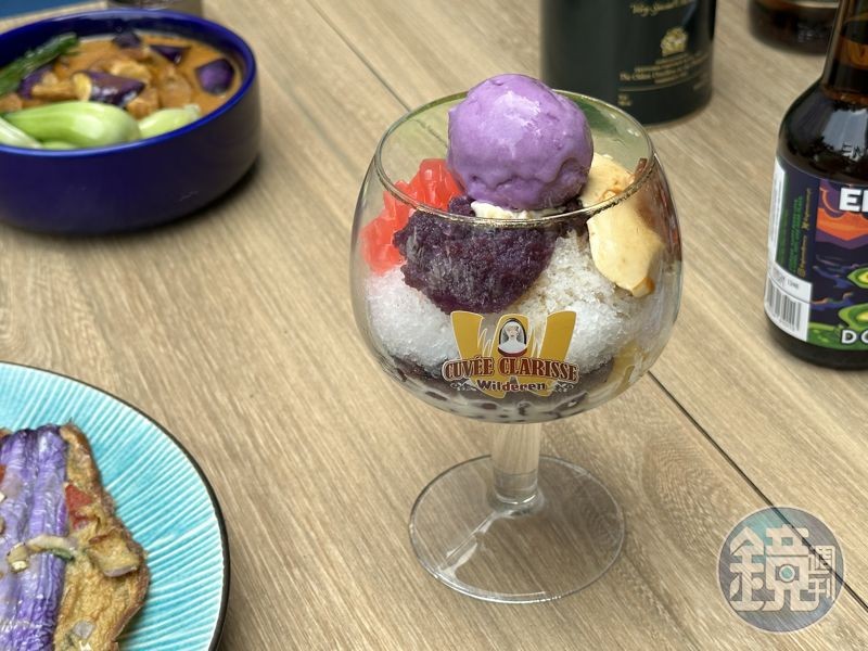 「菲律賓風味綜合紫薯剉冰」口感豐富，香甜解暑。（150元／份、套餐加購）
