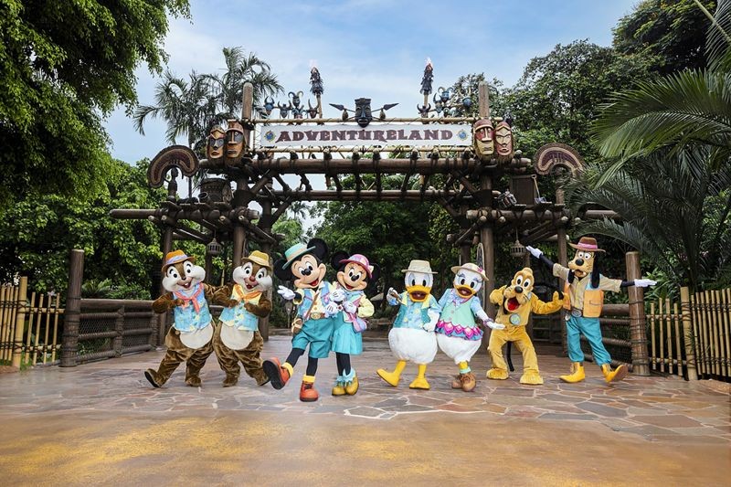 香港迪士尼樂園Pixar水花大街派對暑假登場，一系列深受歡迎的水花活動將再度回歸。（香港旅遊發展局提供）
