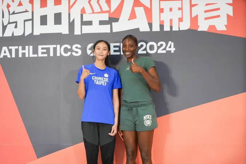 ▲跨欄正妹張博雅（左）、里約奧運女子100公尺跨欄銀牌Nia Ali（右）。（圖／中華民國田徑協會提供）