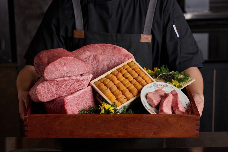 牛花 USHI HANA特以「無菜單套餐」的型態，用心依照每日肉品、食材的供應狀態調整內容。
