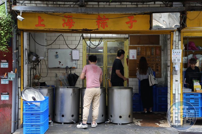 「施正行上海粽子店」有了年輕接班人」一切顯得生氣勃勃。