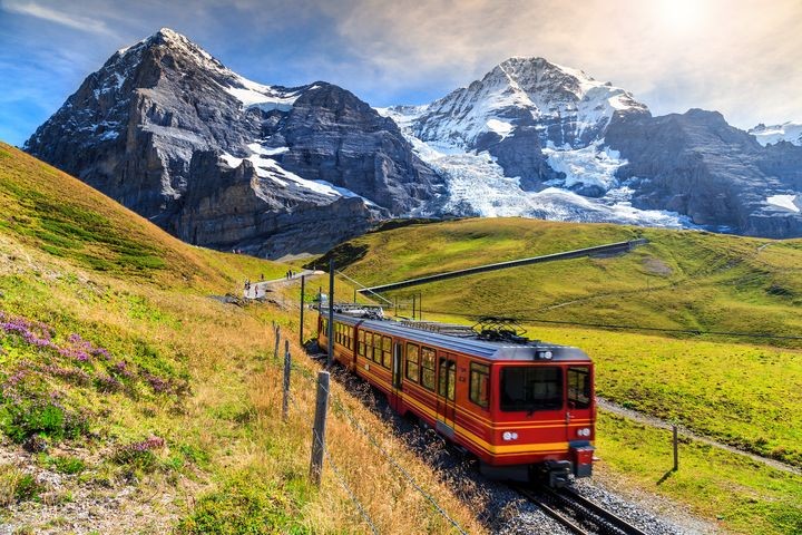 ▲少女峰登山火車。　圖：Shutterstock／來源