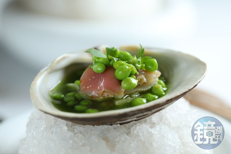 「北寄貝／豌豆仁」貝肉彈鮮，湯汁豆香味濃，襯底綠竹筍增添爽脆口感。