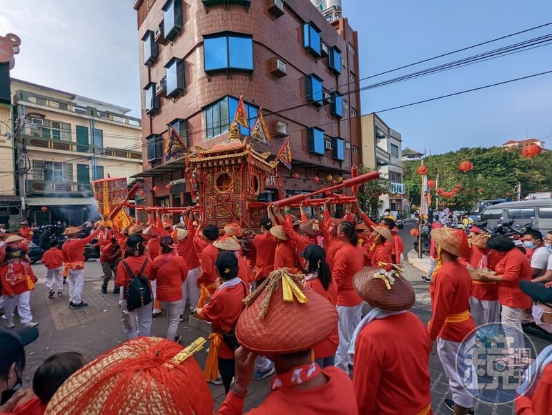 維持4天的角頭遶境和一天的王船遶境，讓王爺的祝福雨露均霑。