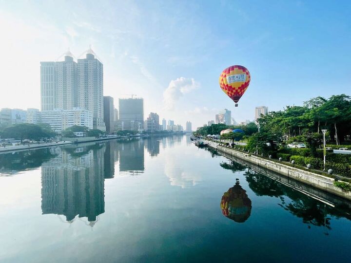 ▲愛河熱氣球營造新視覺天際線。　圖：高雄市政府觀光局／提供