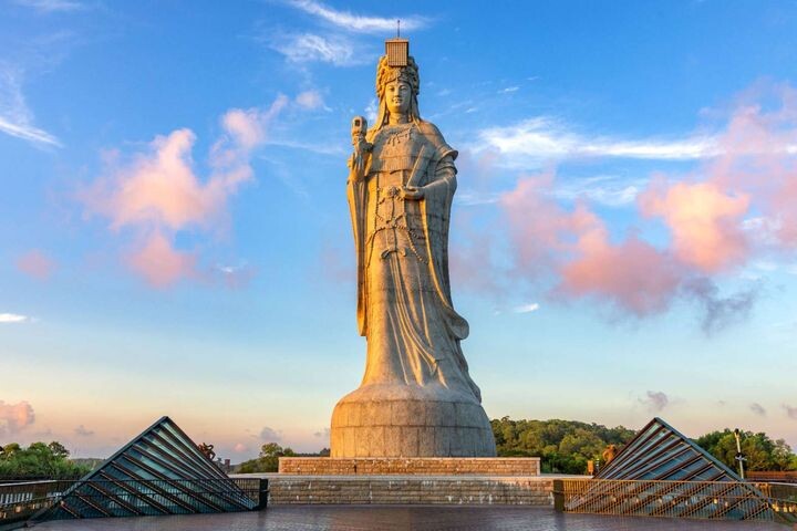 ▲馬祖南竿，全世界最高的媽祖神像。　圖：易飛網國際旅行社／提供