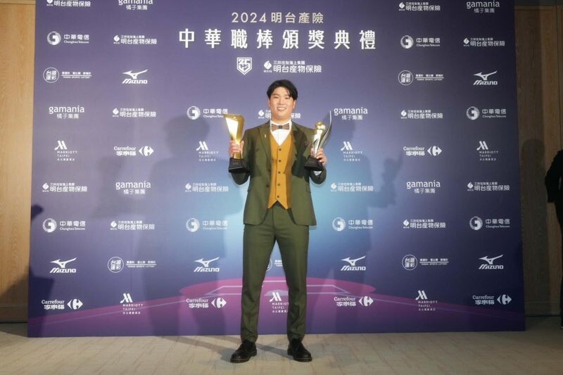 古林睿煬榮獲中職年度MVP。（翻攝自統一獅官方粉絲團）