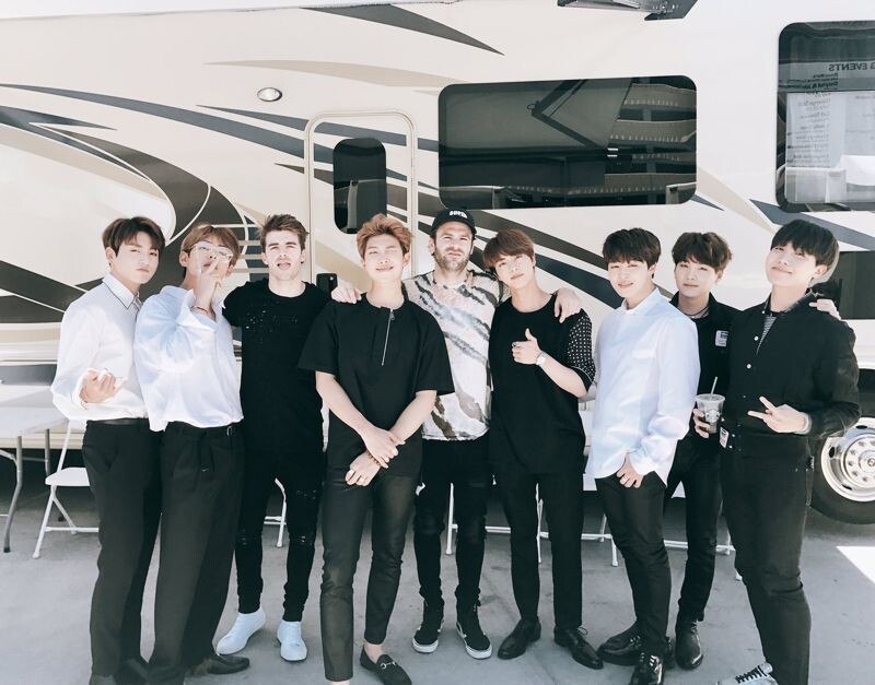 老菸槍雙人組（The Chainsmokers）曾與BTS防彈少年團合作〈Best of Me〉。（翻攝The Chainsmokers G X）