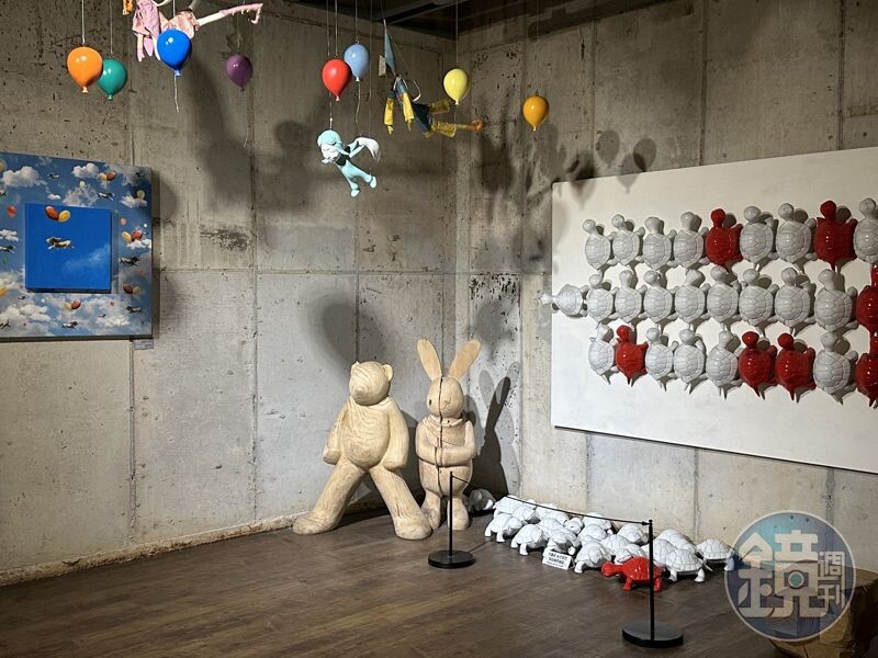 館內展出眾多現代風格藝術家的作品。