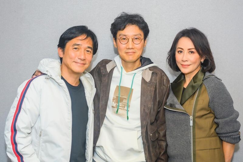 ▲梁朝偉(左起)、黃東赫、劉嘉玲曾在2年前相約聚餐。(圖/劉嘉玲IG)