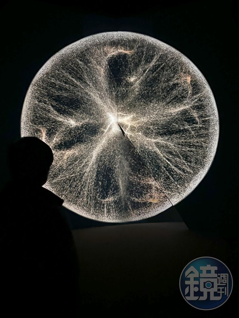 進入場域第一件作品是「CIRCLE（循環）」。