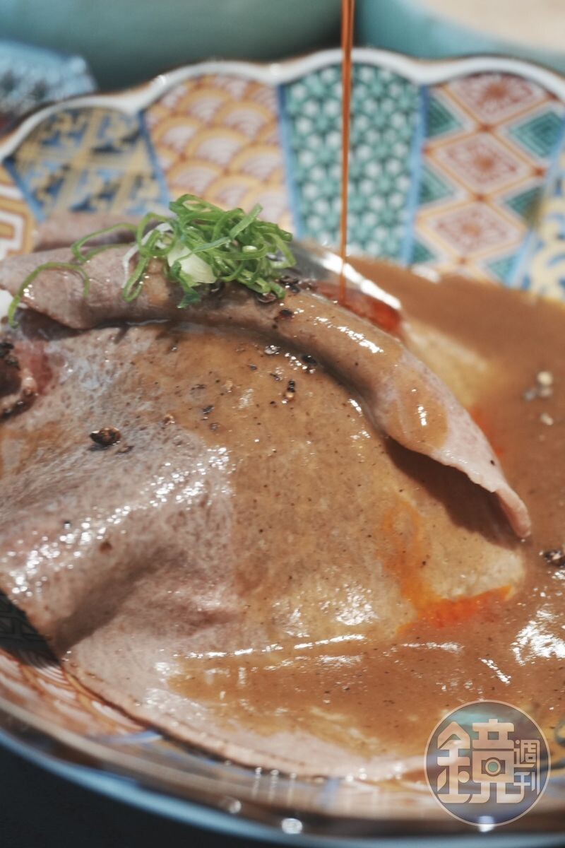 SHABU ZEN的特製咖哩飯必點!柔潤的香氣與風味搭配肉的旨味令人回味再三。