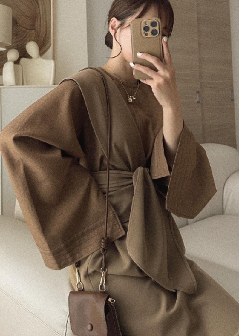 同色系讓整體穿搭看上去十分和諧。(翻攝自instagram @akari___0302)