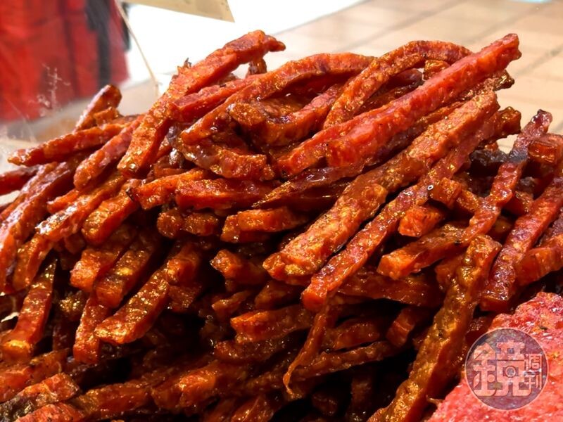 原味的「薯條肉乾」使用台灣豬後腿肉製作，口味蜜甜不死鹹，沒有難咬的筋膜。（420元／斤）