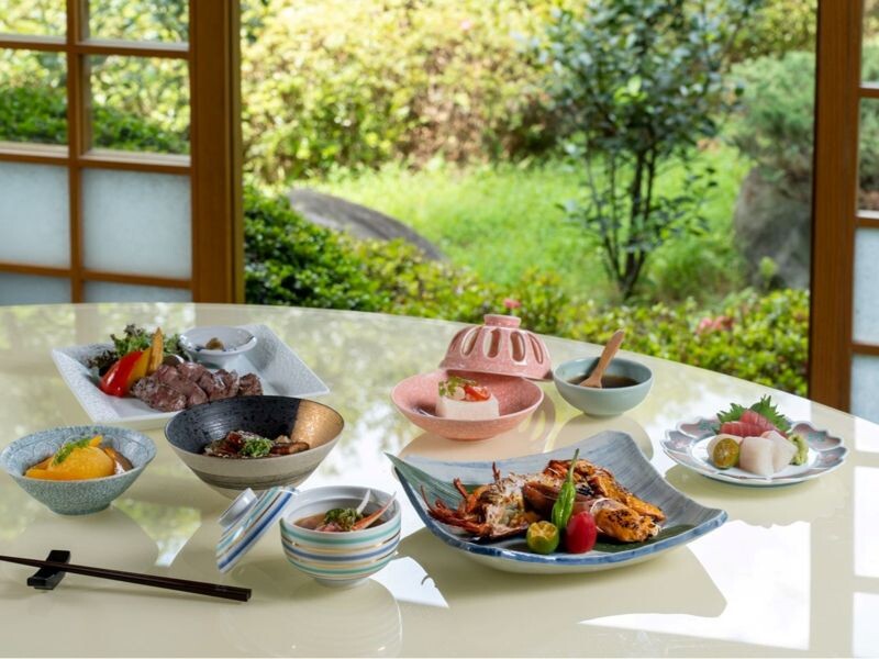 ibuki日本料理餐廳於即日起至2月16日推出七道式精緻和風情人節套餐,兩位6,888元。(台北遠東香格里拉提供)