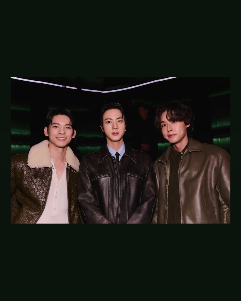 林柏宏（左起）、JIN與Billkin在GUCCI時裝大秀現場留下合照。（翻攝Billkin entertainment INS）