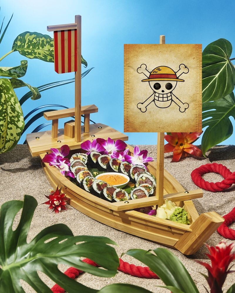 《ONE PIECE》梅利號造型的壽司,不,吃完不能盤子帶回。(Netflix提供)