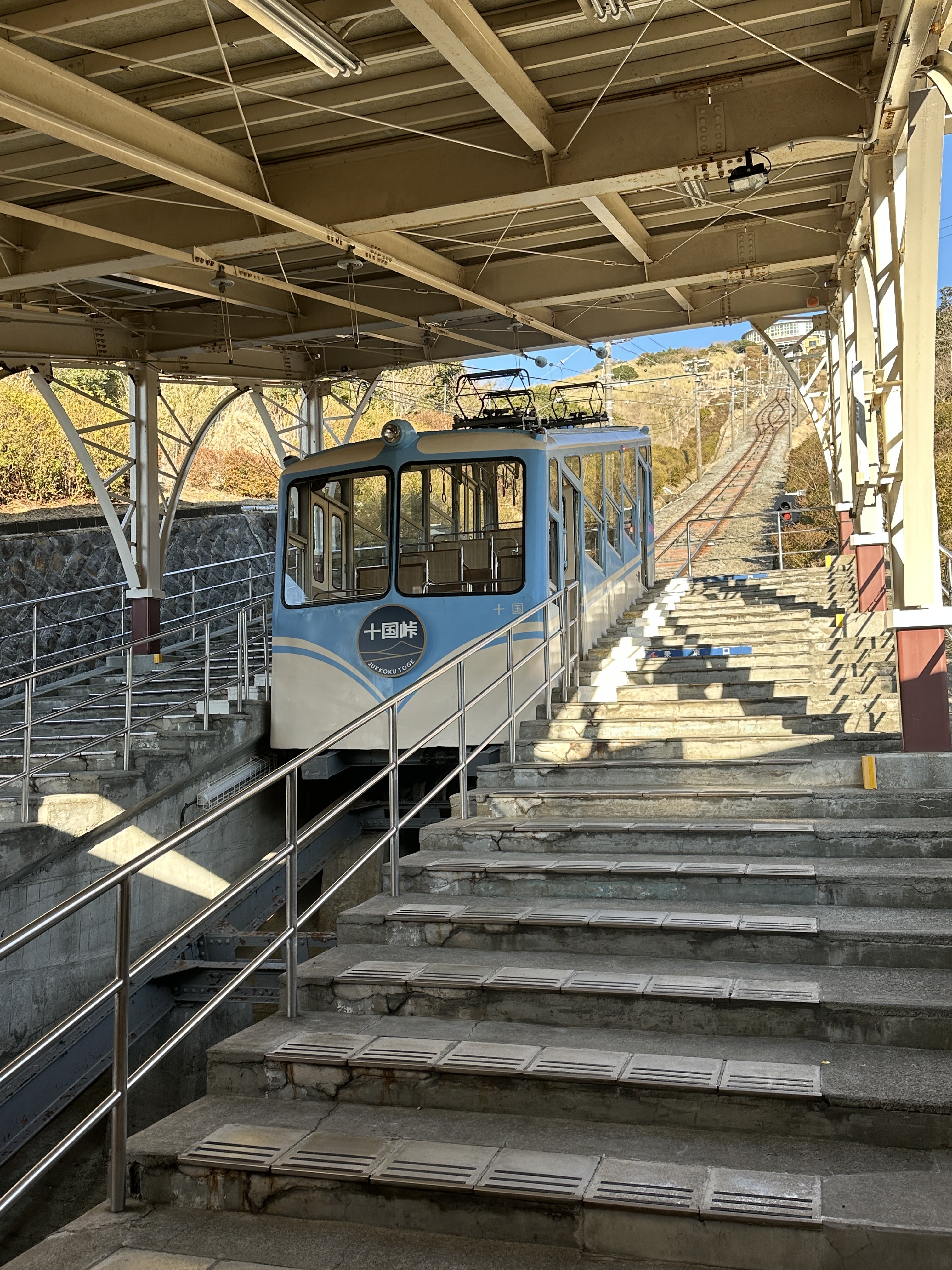 ▲搭十国峠全景纜車看巨大富士山。 圖：蔡雅雯∕攝影