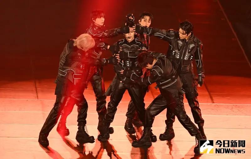 ▲NCT 127狂飆中文,還冒出晶晶體。(圖/記者林調遜攝)