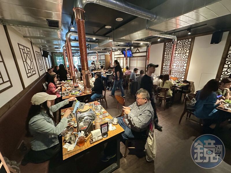 用餐空間寬敞，適合2到8人聚餐。