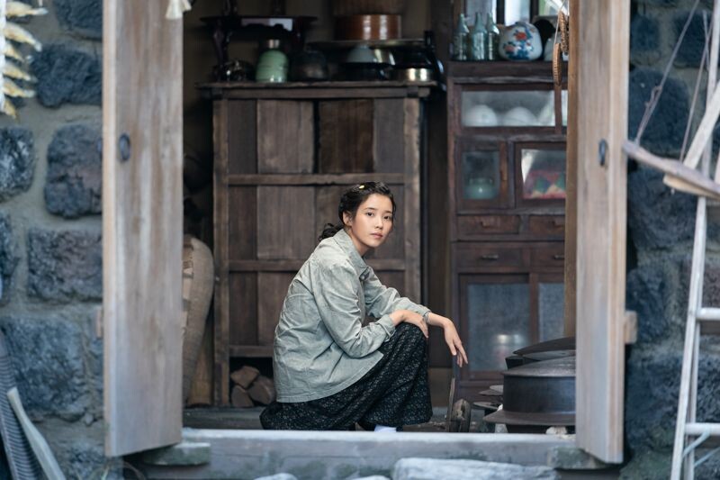 IU一讀完《苦盡柑來遇見你》劇本立刻答應出演。（Netflix提供）