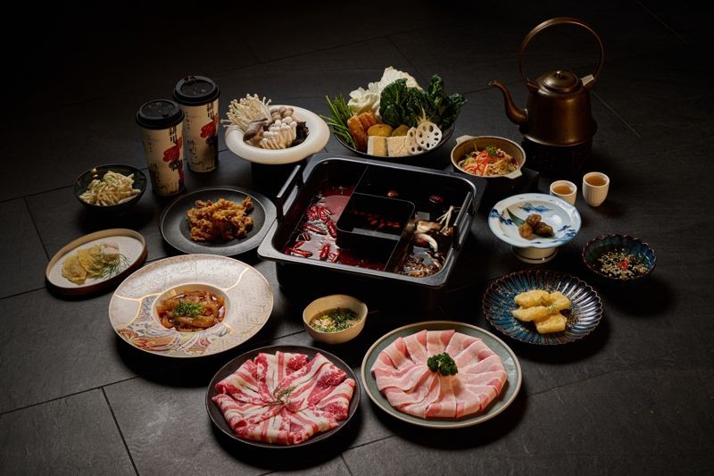 可一次滿足豬肉、牛肉兩種肉品需求的「雙玥」,搭配的是美國牛五花。(2,280元雙人套餐,緋花提供)