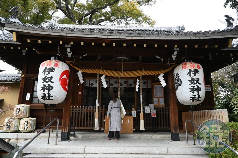 東京有貓派天堂豪德寺,狗派可以朝聖位於名古屋的「伊奴神社」。