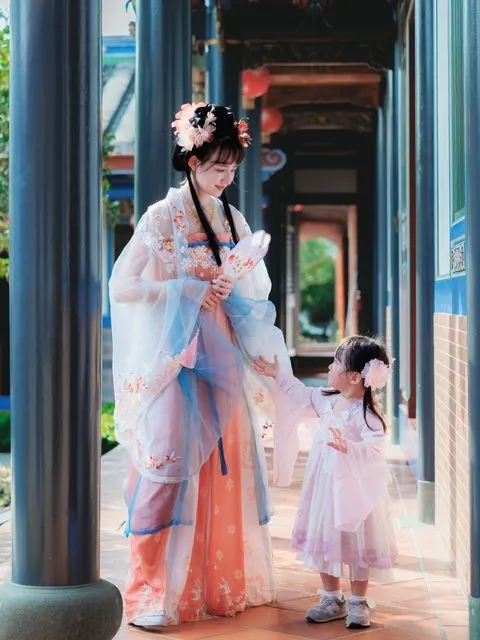 ▲親子漢服體驗。　圖：成美文化園／提供