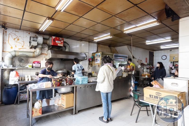 佳吉開業已有30逾年,是在地人從小吃到大的古早味早餐店。