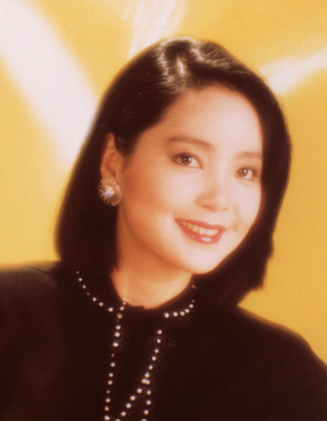 **鄧麗君逝世30週年:未發表遺作重現,全球歌迷共襄盛舉**