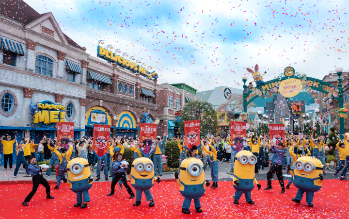 ▲「小小兵樂園」8 週年紀念粉絲活動，300位粉絲齊聚現場同樂。　圖：MINIONS TM & © 2025 Universal Studios. 日本環球影城／提供