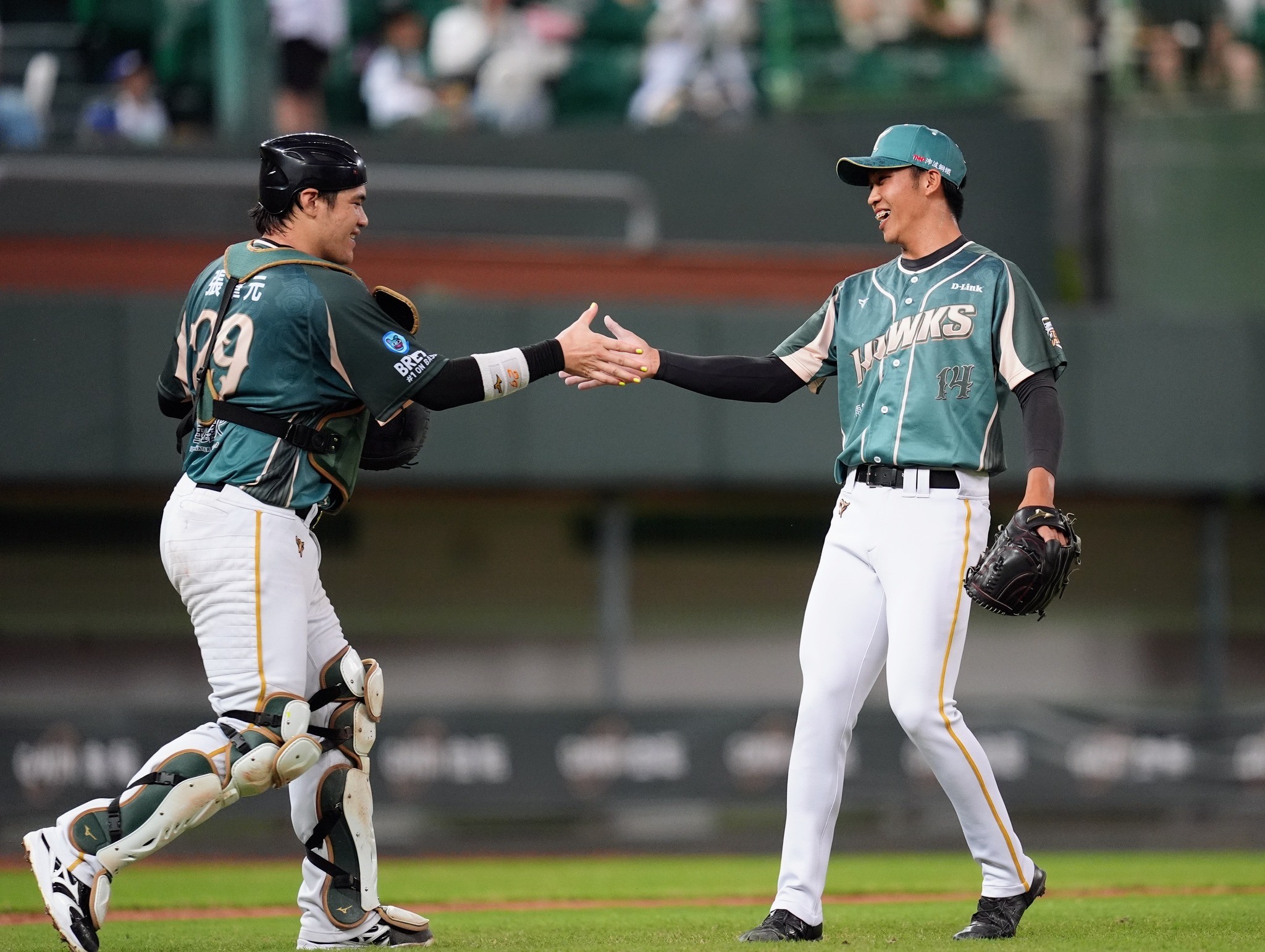 台Steel捕手張肇元傷退誰來扛起本壘指揮官重任？