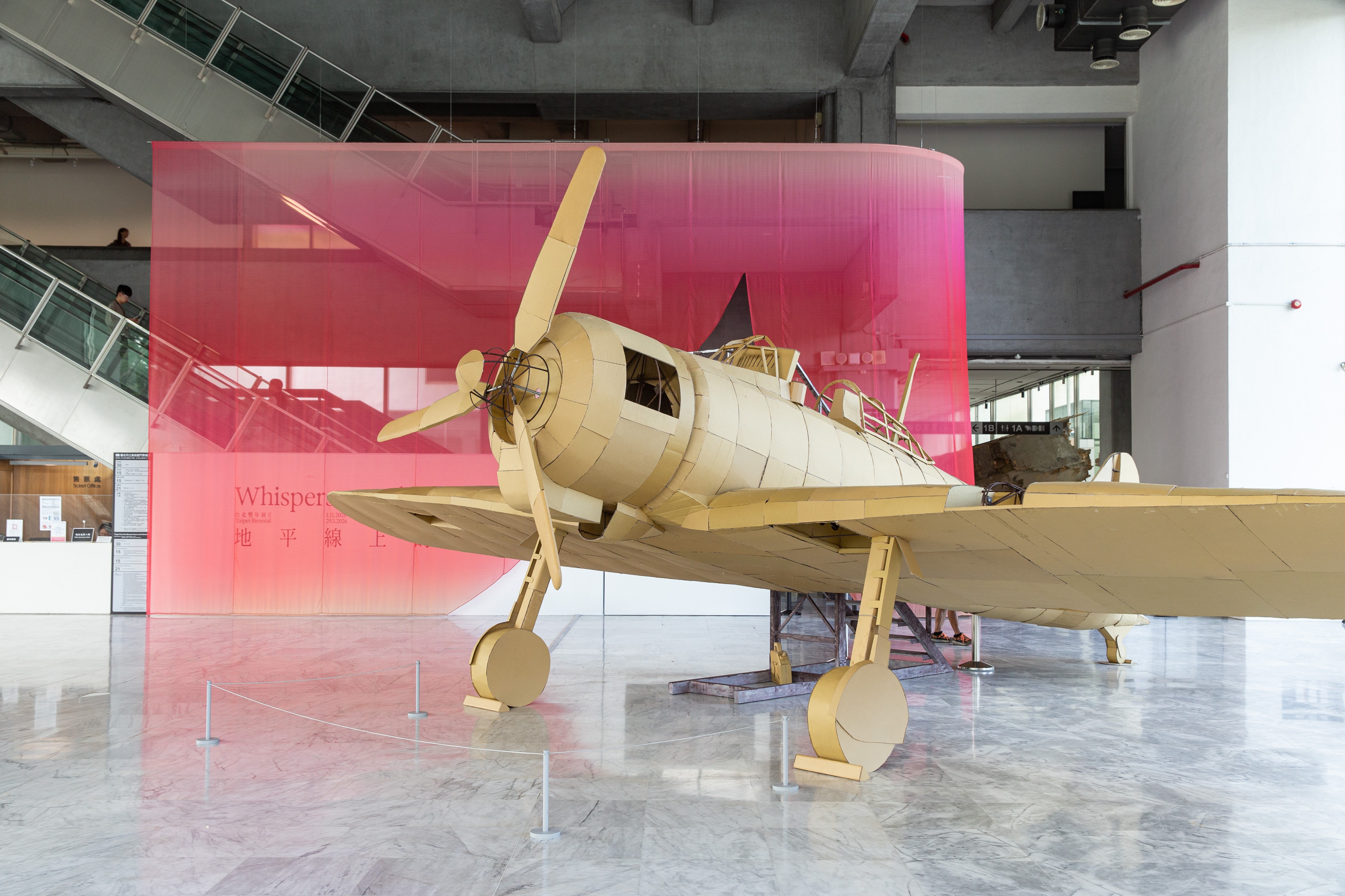 2025台北雙年展】評「地平線上的低吟」——當殘酷樂觀作為方法- TNL The