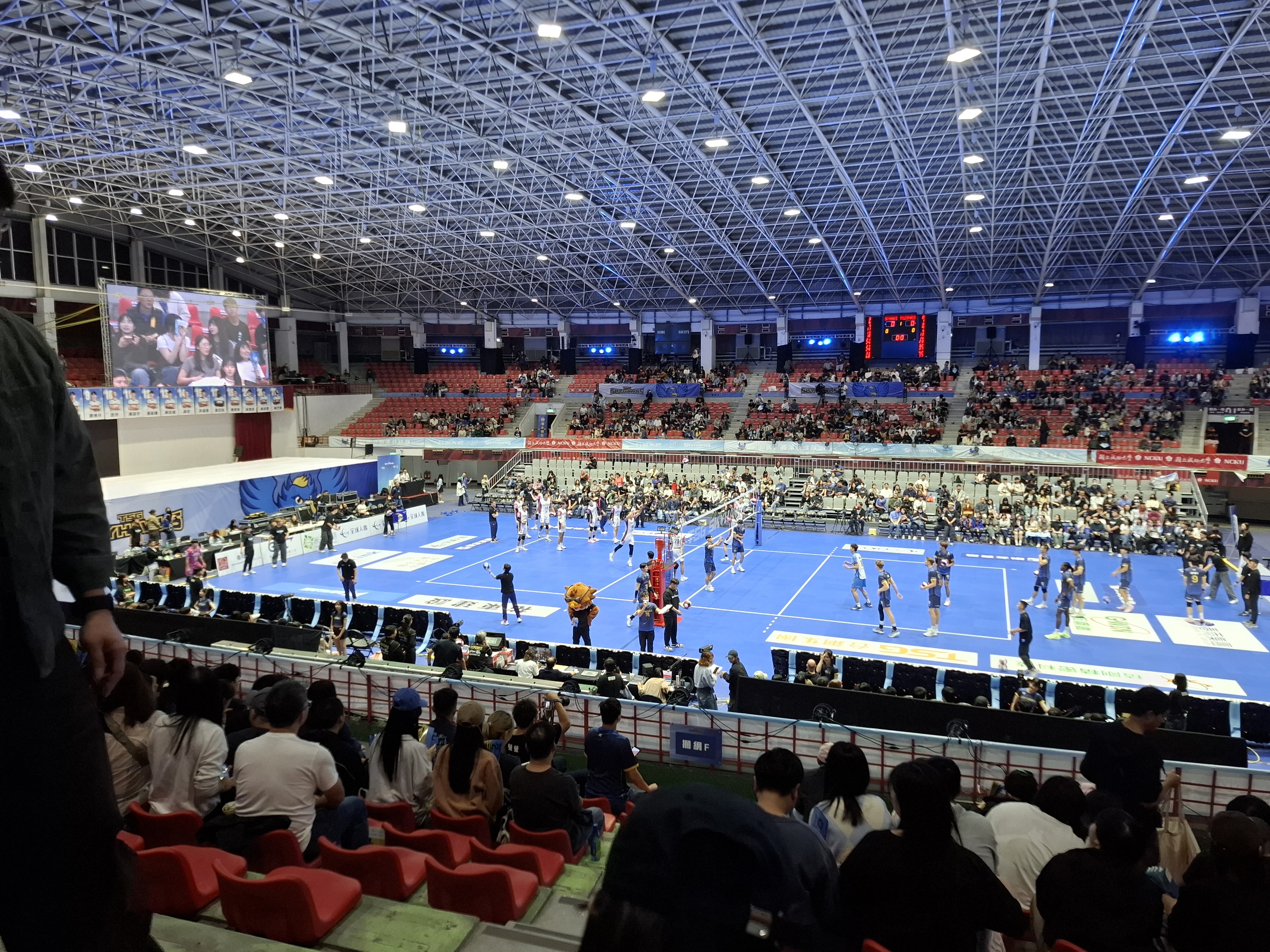 台鋼天鷹主場成功大學中正堂觀賽體驗