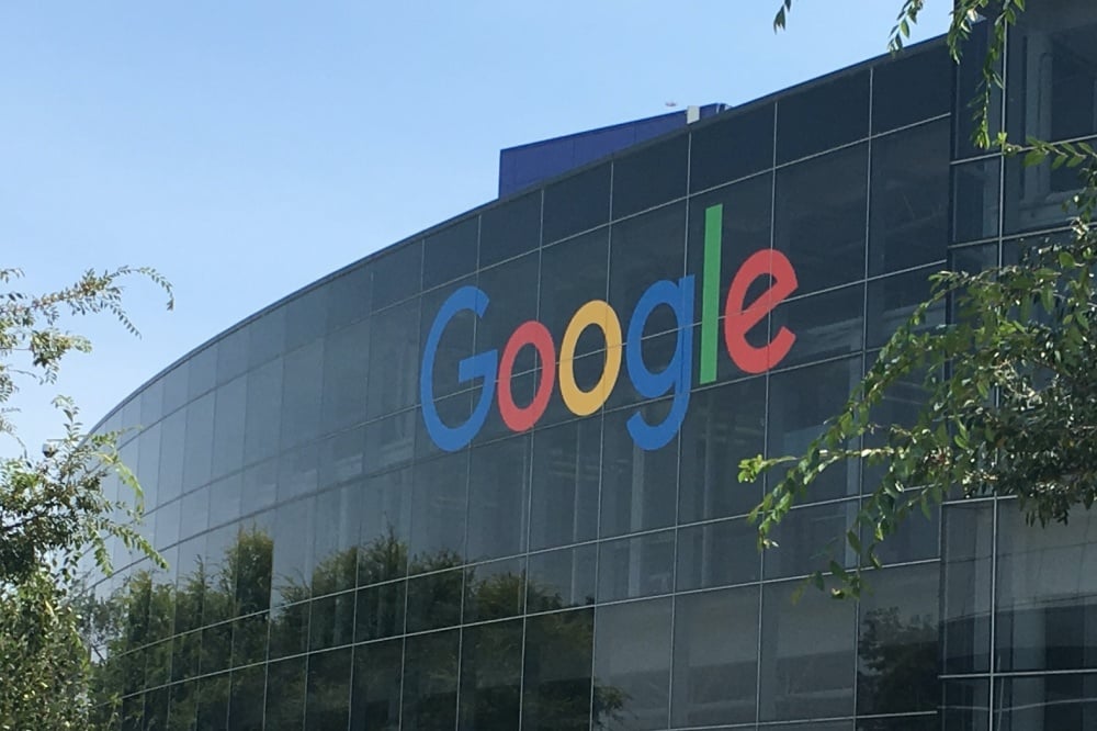 Google 母公司 Alphabet 年營收首破 4000 億美元 Gemini 月活躍用戶達 7.5 億