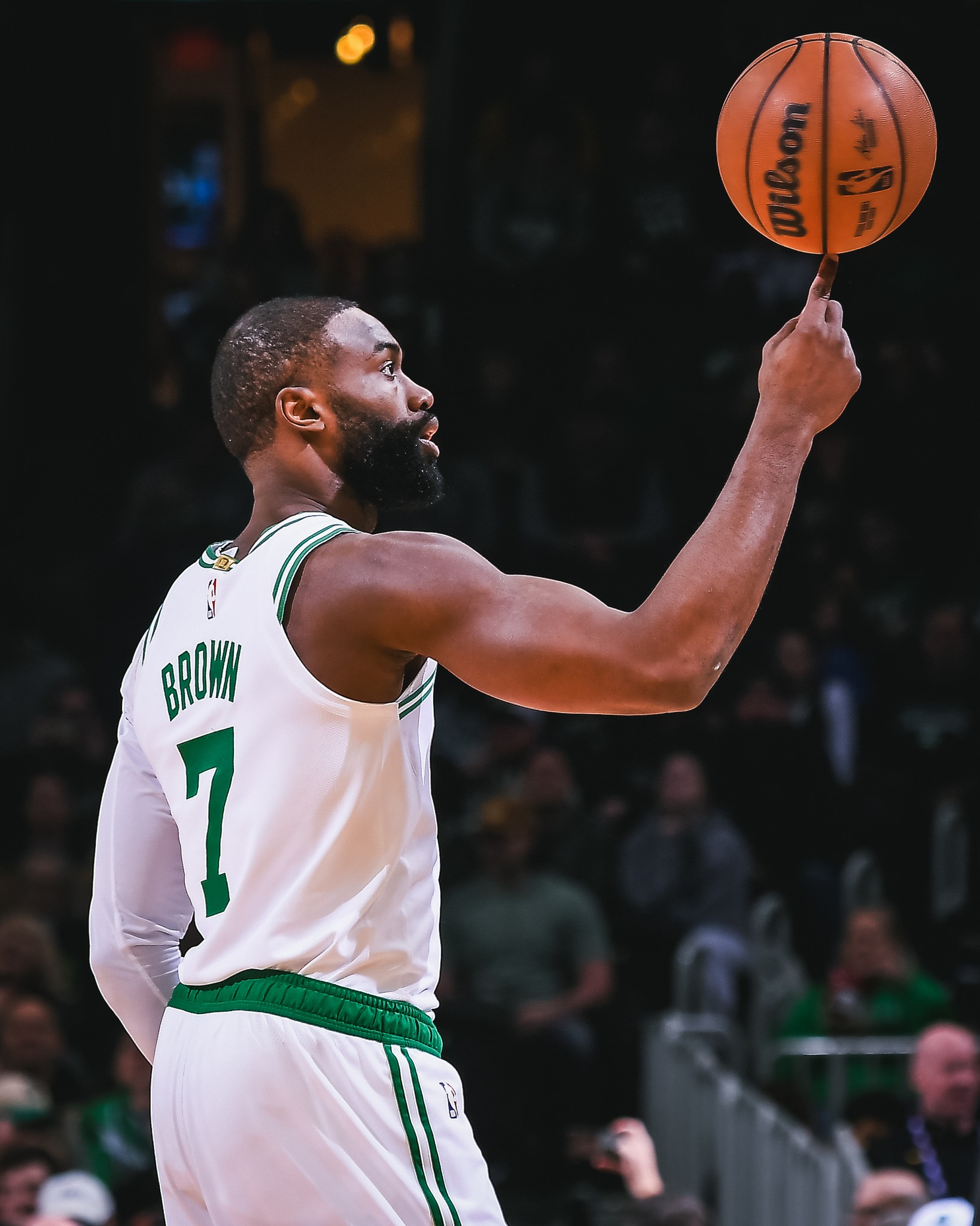 塞爾提克季中報告：東區強權重生之路