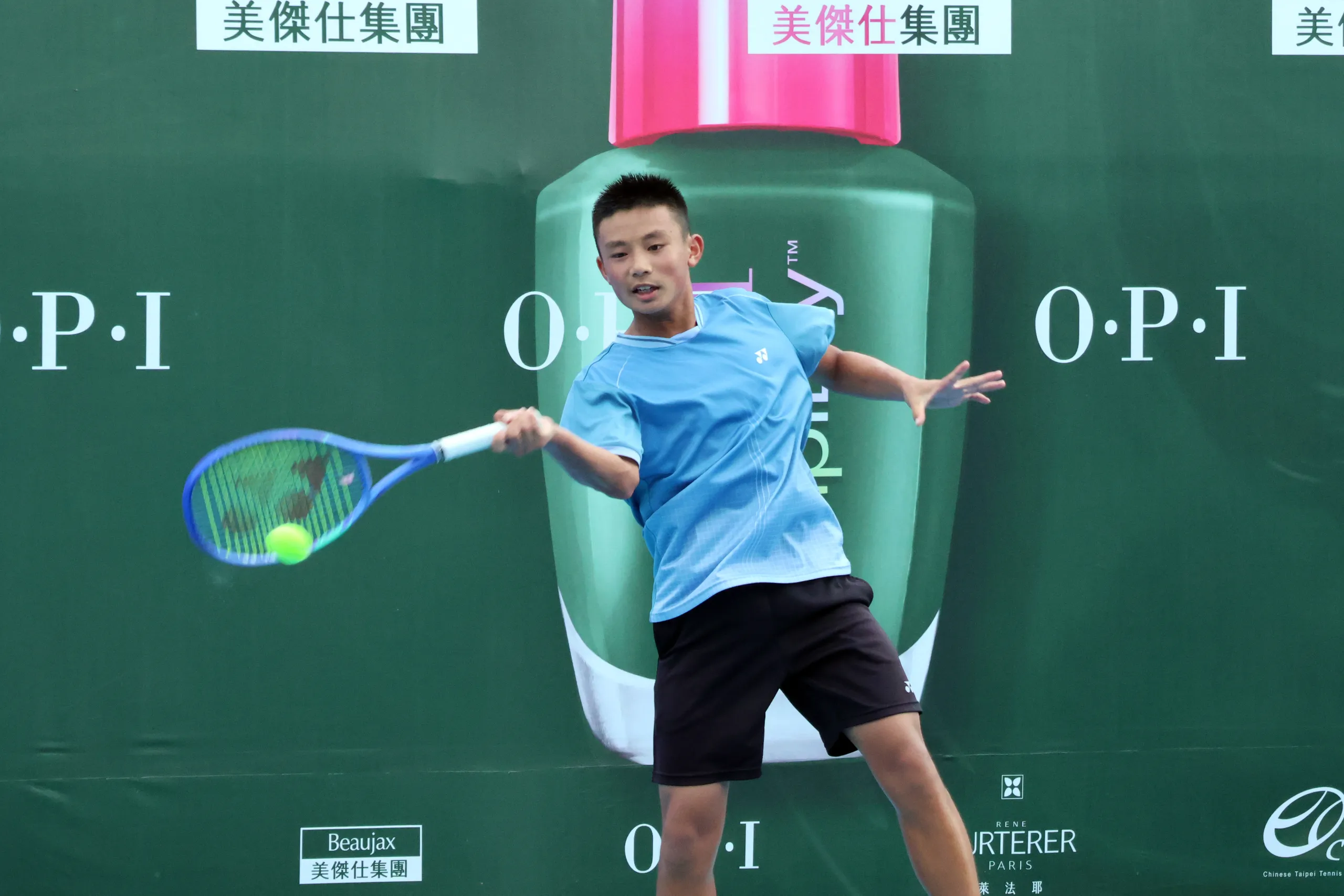 美傑仕OPI盃》首日開戰16、18歲組登場選手場上全力拚戰- 網球| 運動