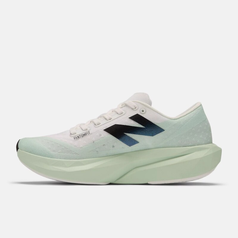 New Balance FuelCell Rebel 輕量速度型跑鞋