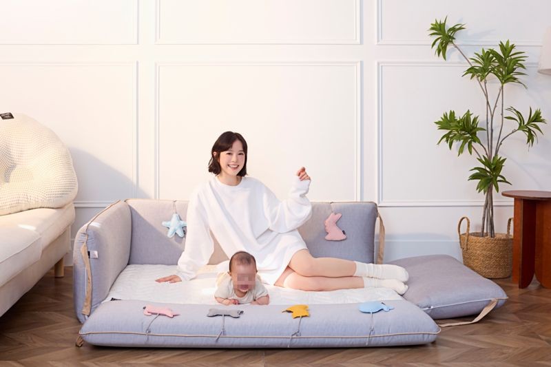 李佳穎感嘆兒子長得很快。(圖/DollBao逗寶)