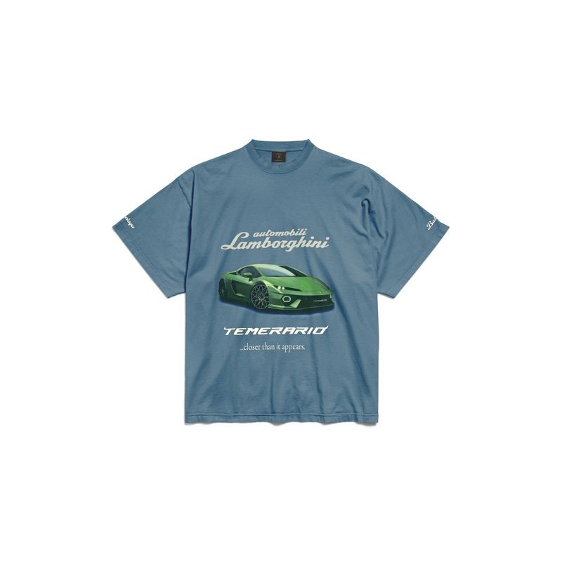 BALENCIAGA | Automobili Lamborghini T-Shirt。NT$21,900(BALENCIAGA提供)