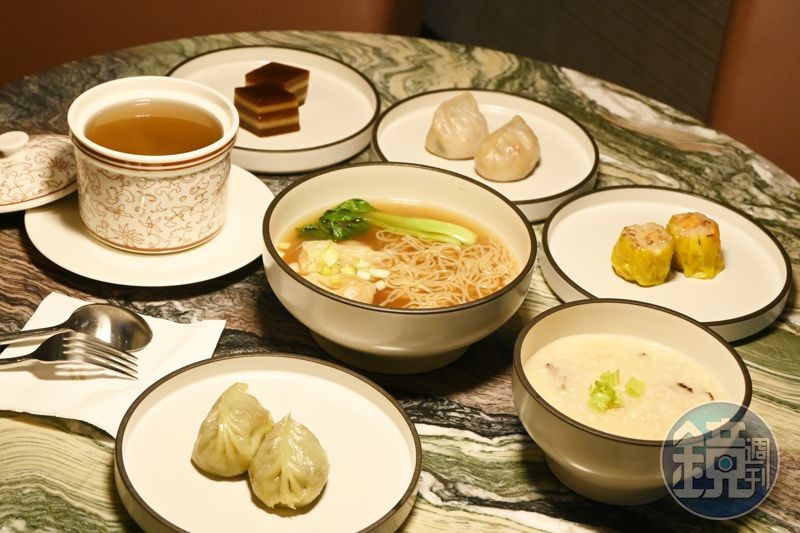 台中貴賓室提供「頂粵吉品」與「台中日月千禧酒店」所設計的專屬美饌。