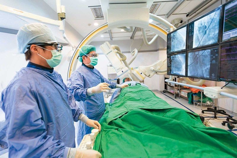 近幾年手術走向「無痛、微創」，費用也早超過健保補助範圍。（翻攝台北醫學大學附設醫院官網）