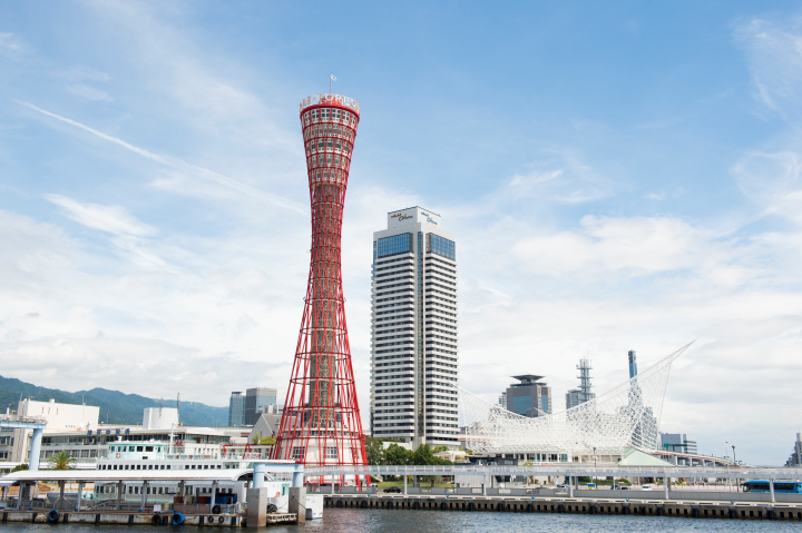 ▲港邊神戶港塔和川崎世界並立。 圖:KOBE TOURISM BUREAU/提供