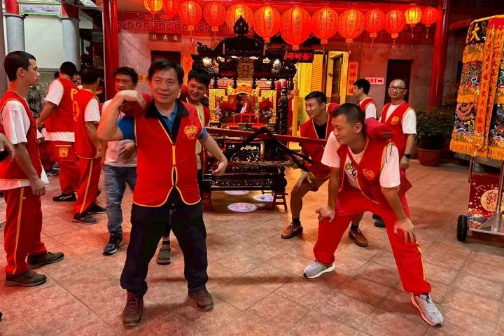 ▲體驗「神轎夜練」，走訪大溪百年社頭文化。　圖：桃園市政府觀光旅遊局／提供