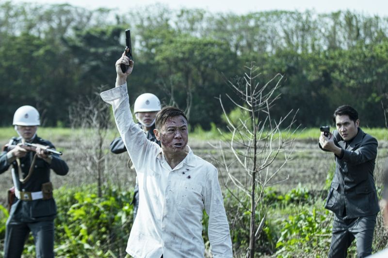在電影《搜查瑠公圳》中張世飾演被冤枉殺人的將軍,演技懾人,牽動觀眾情緒。(伯樂影業提供)