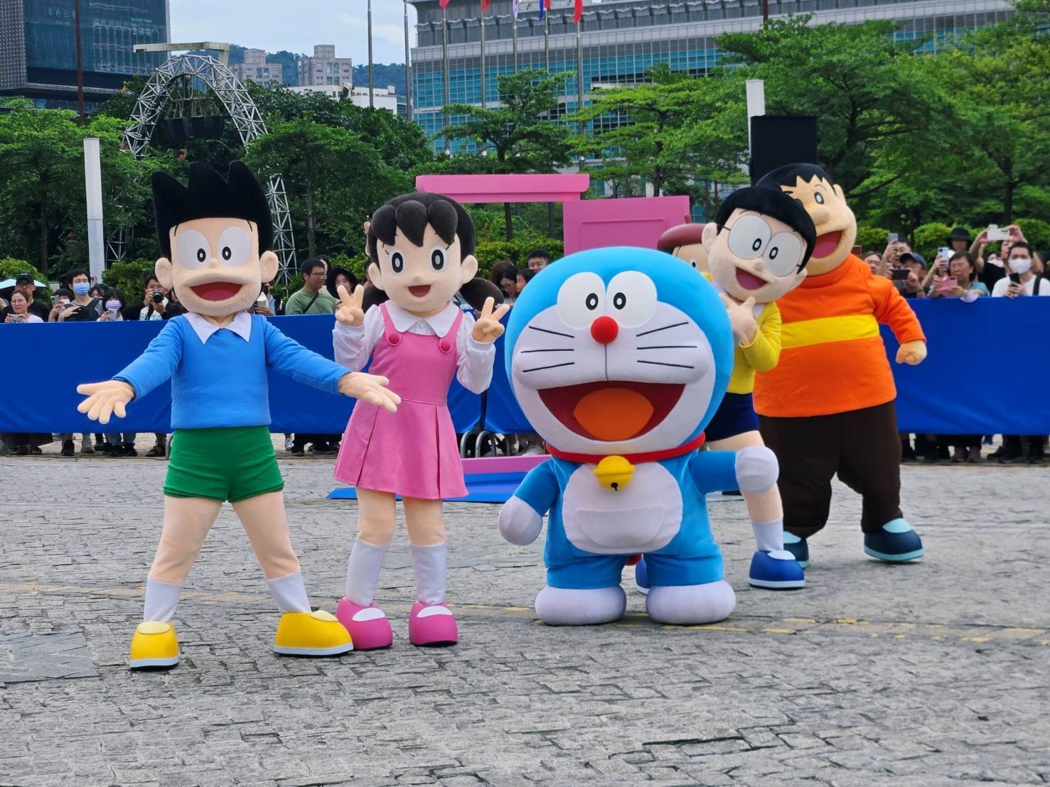 **哆啦A夢巨型氣偶快閃台北!《100%哆啦A夢&FRIENDS巡迴特展》即將登場**