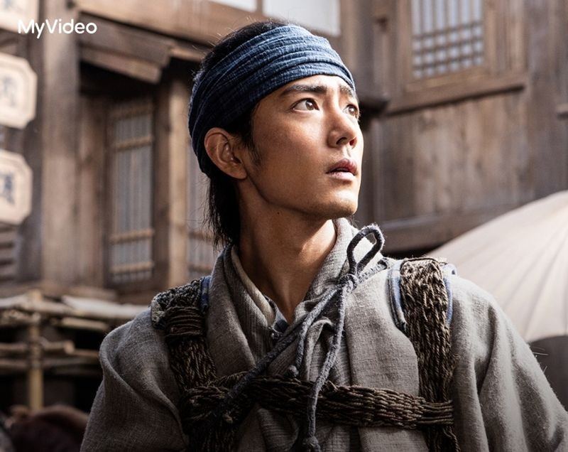 肖戰飾演的郭靖形象正氣凜然,為詮釋角色親自苦練武藝與蒙語,展現超高敬業精神。 (台灣大哥大MyVideo)