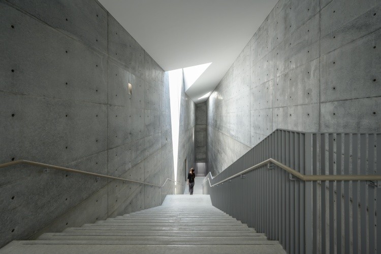 日本直島新美術館